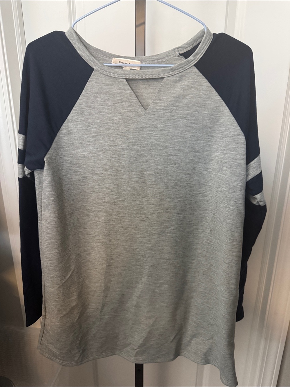 Bailey Blue Women's Long Sleeve Raglan Tee - Grey and Navy